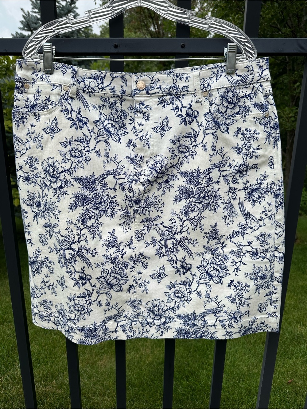 ⭐️NWT⭐️ Talbots Floral Print Blue and White Cotton Skirt